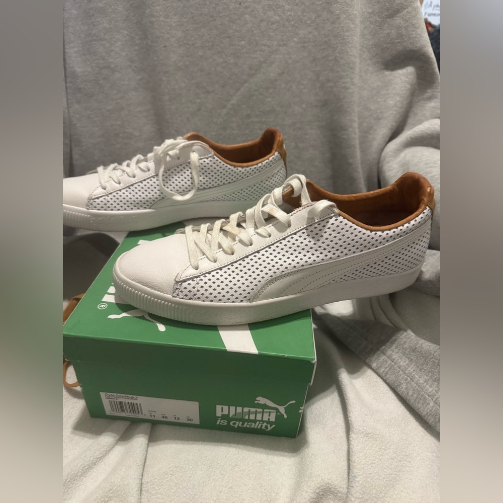 Puma White Clyde Colorblock 2 Sneakers - Picture 5 of 5